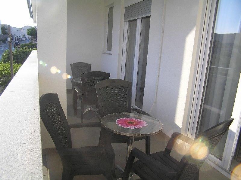 Deda Apartments Паг Екстериор снимка