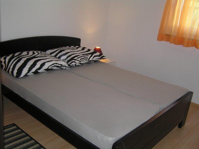 Deda Apartments Паг Екстериор снимка